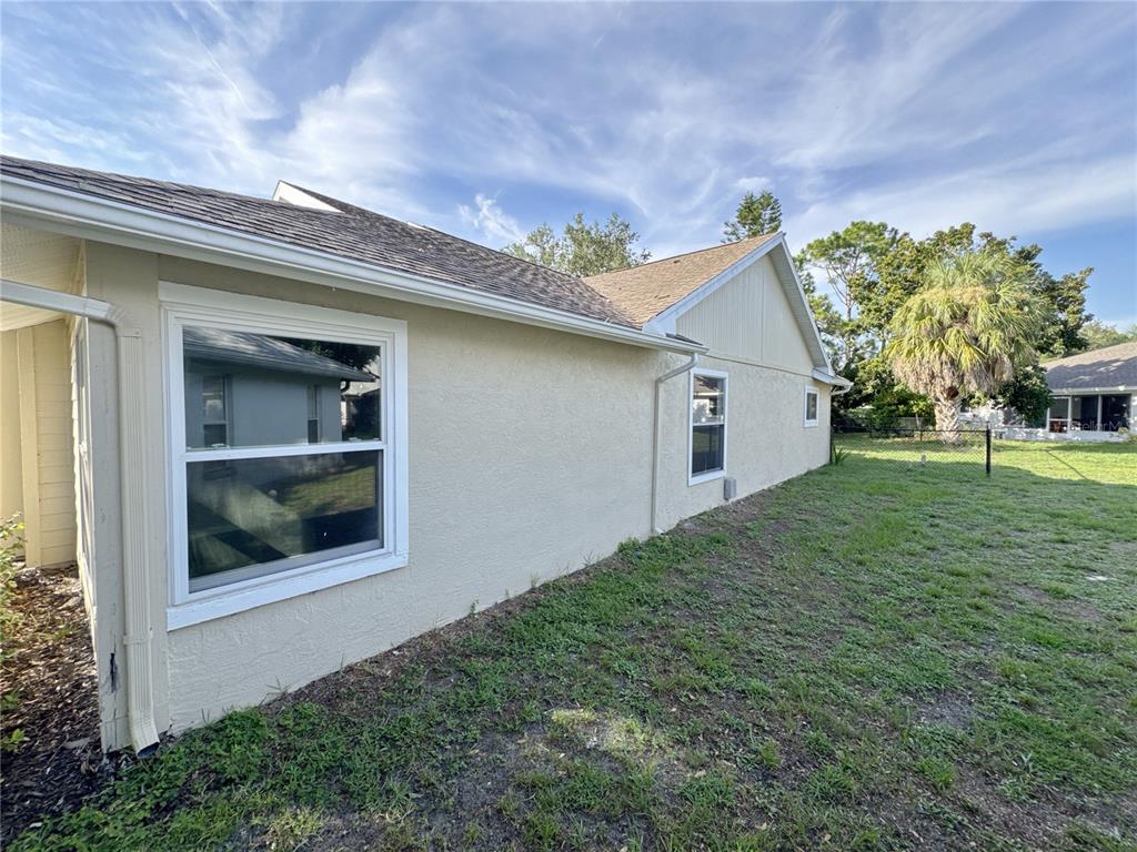 3174 57TH AVENUE CIRCLE E, BRADENTON, FL — photo 5 of 19