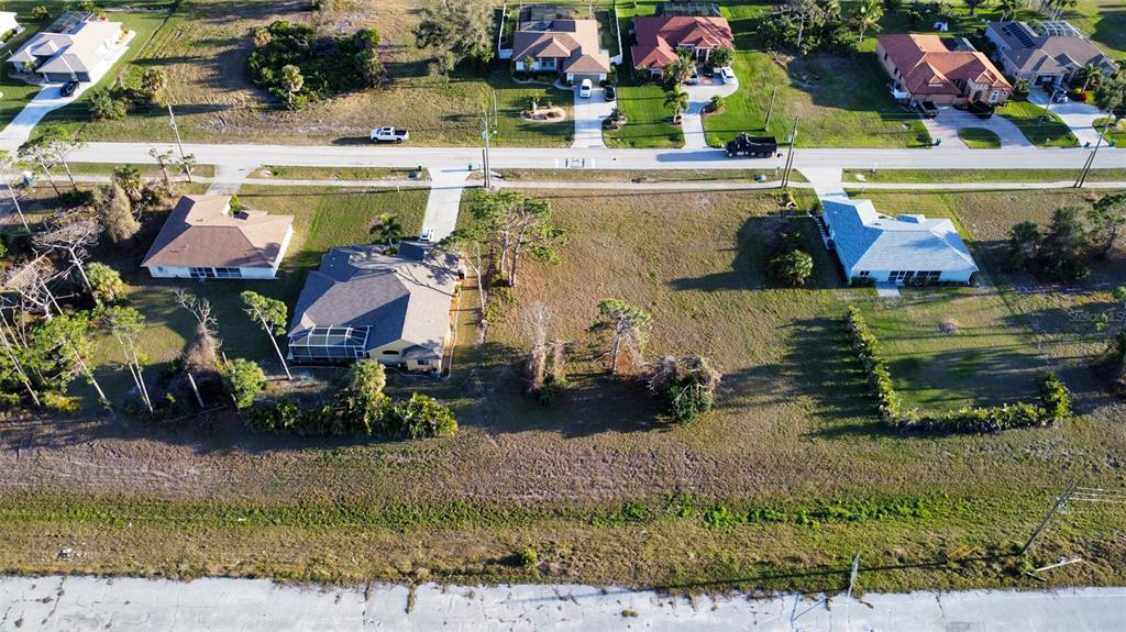 489 BOUNDARY, ROTONDA WEST, FL — photo 4 of 5