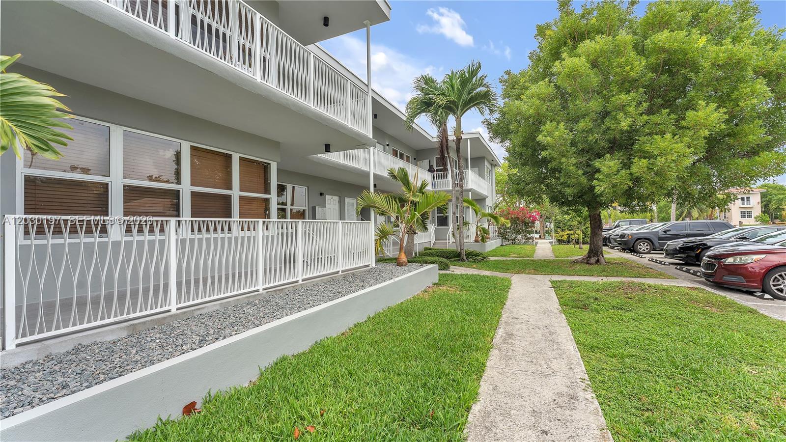 1905 Calais Dr # 6, Miami Beach FL 33141
