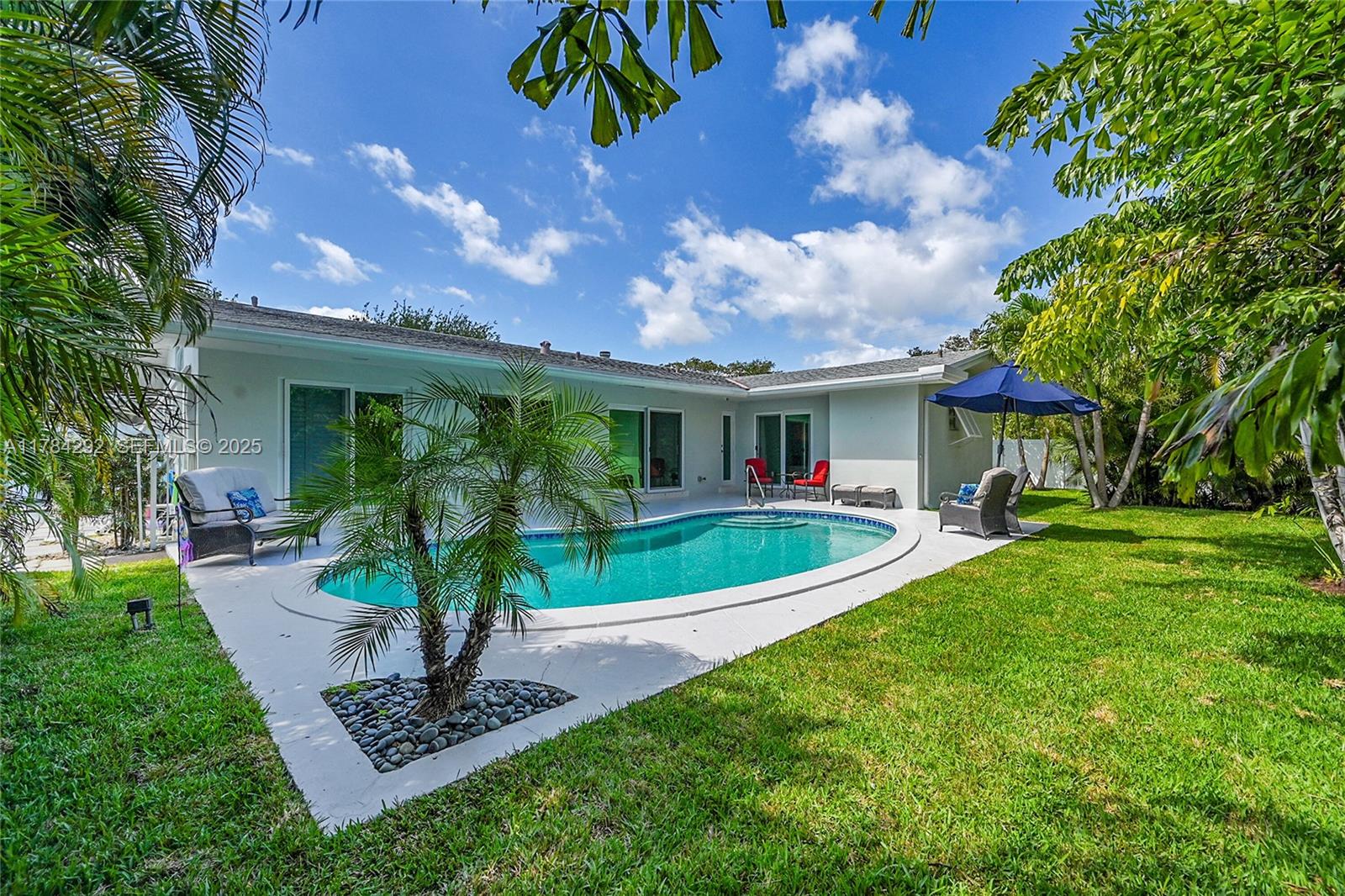 2133 NE 63rd Ct, Fort Lauderdale FL 33308