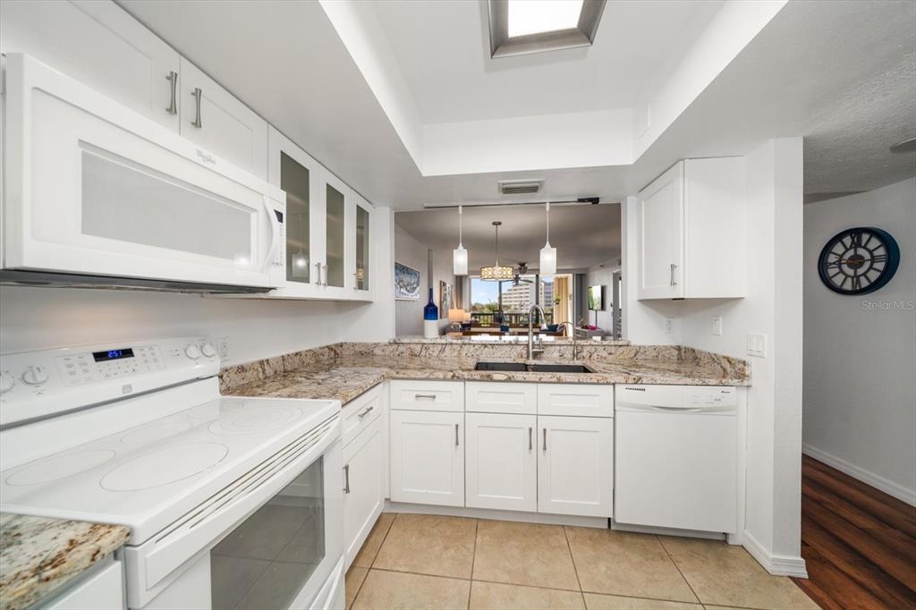 11730 SHIPWATCH DRIVE UNIT 305, LARGO, FL — photo 3 of 30