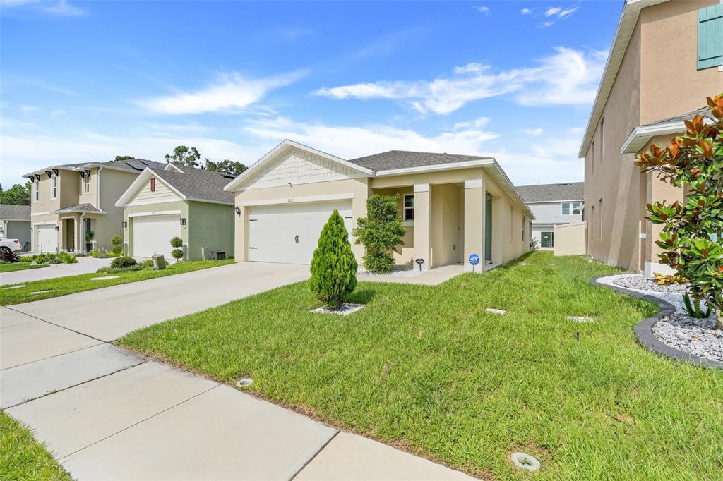 1335 BERRY LANE