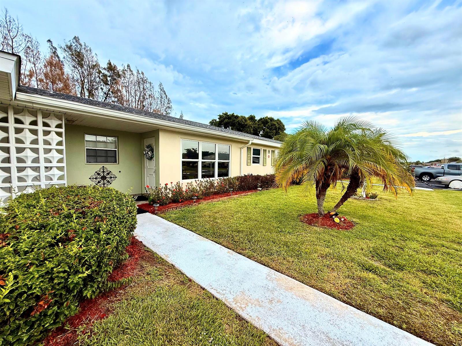 916 Savannas Point Drive, Fort Pierce FL 34982