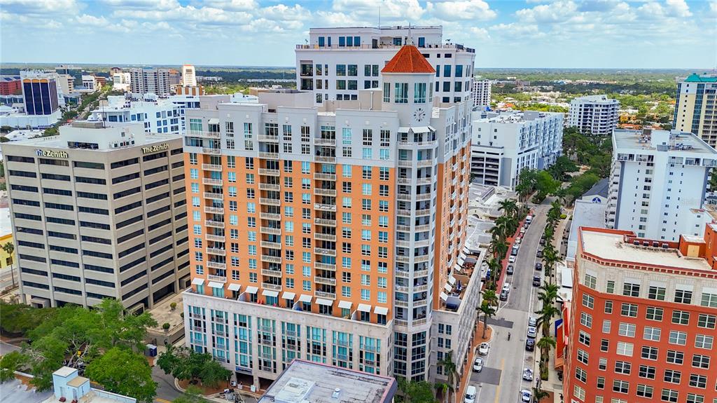 1350 MAIN STREET UNIT 805
