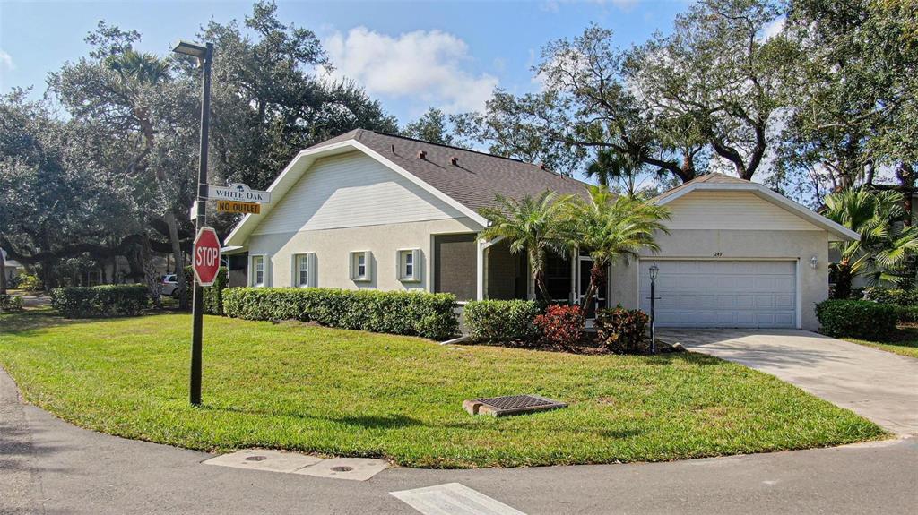 1249 WHITE OAK TRAIL