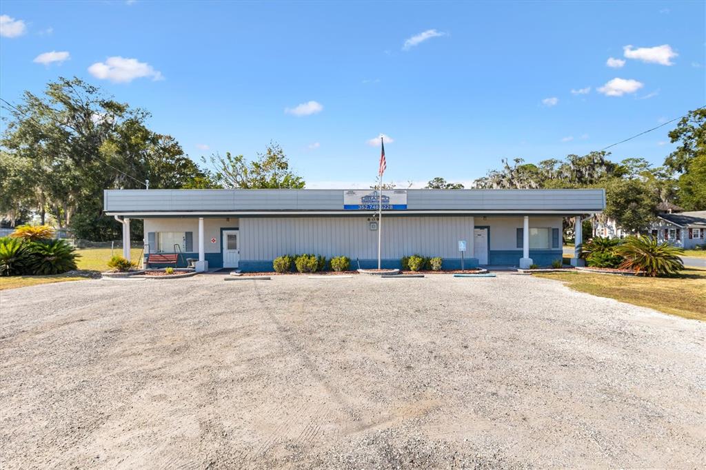 609 N OLD WIRE ROAD
