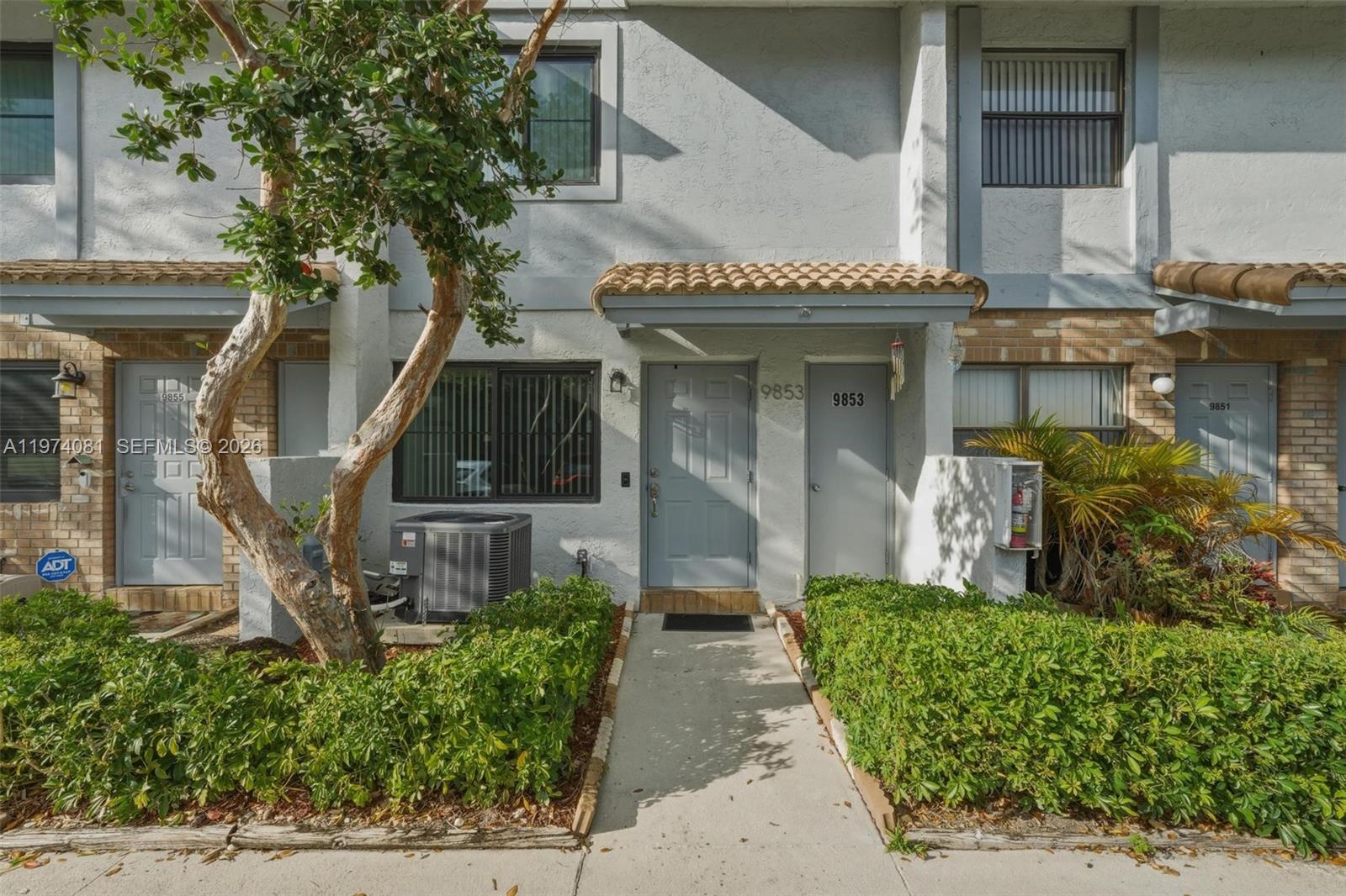 9853 Riverside Dr # 24, Coral Springs FL 33071