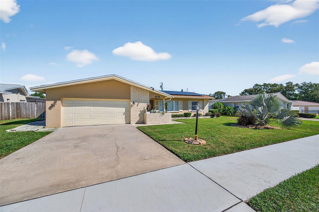 1576 ROSERY ROAD NE