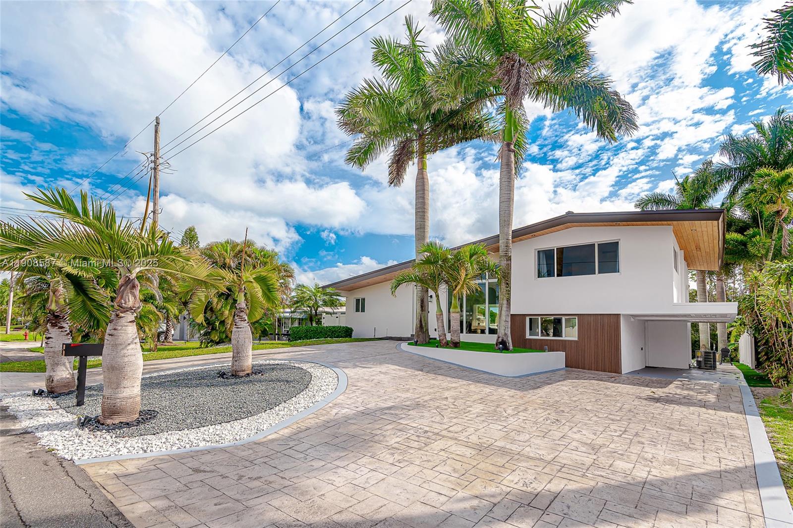 2436 Okeechobee Lane, Fort Lauderdale FL 33317