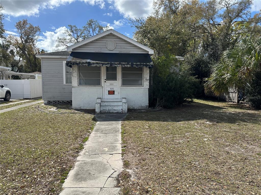 3616 W AZEELE STREET