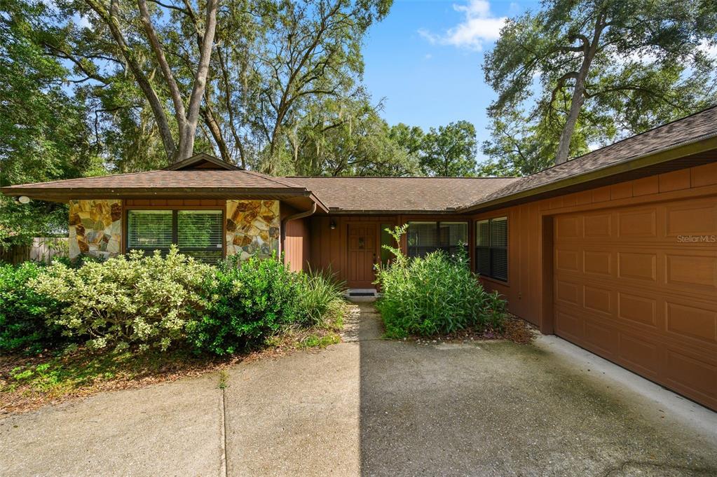 7713 SW 9TH PLACE, GAINESVILLE, FL — photo 3 of 30