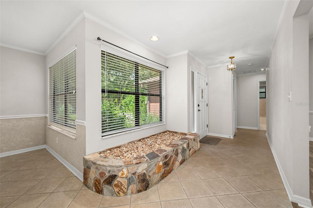 7713 SW 9TH PLACE, GAINESVILLE, FL — photo 4 of 30