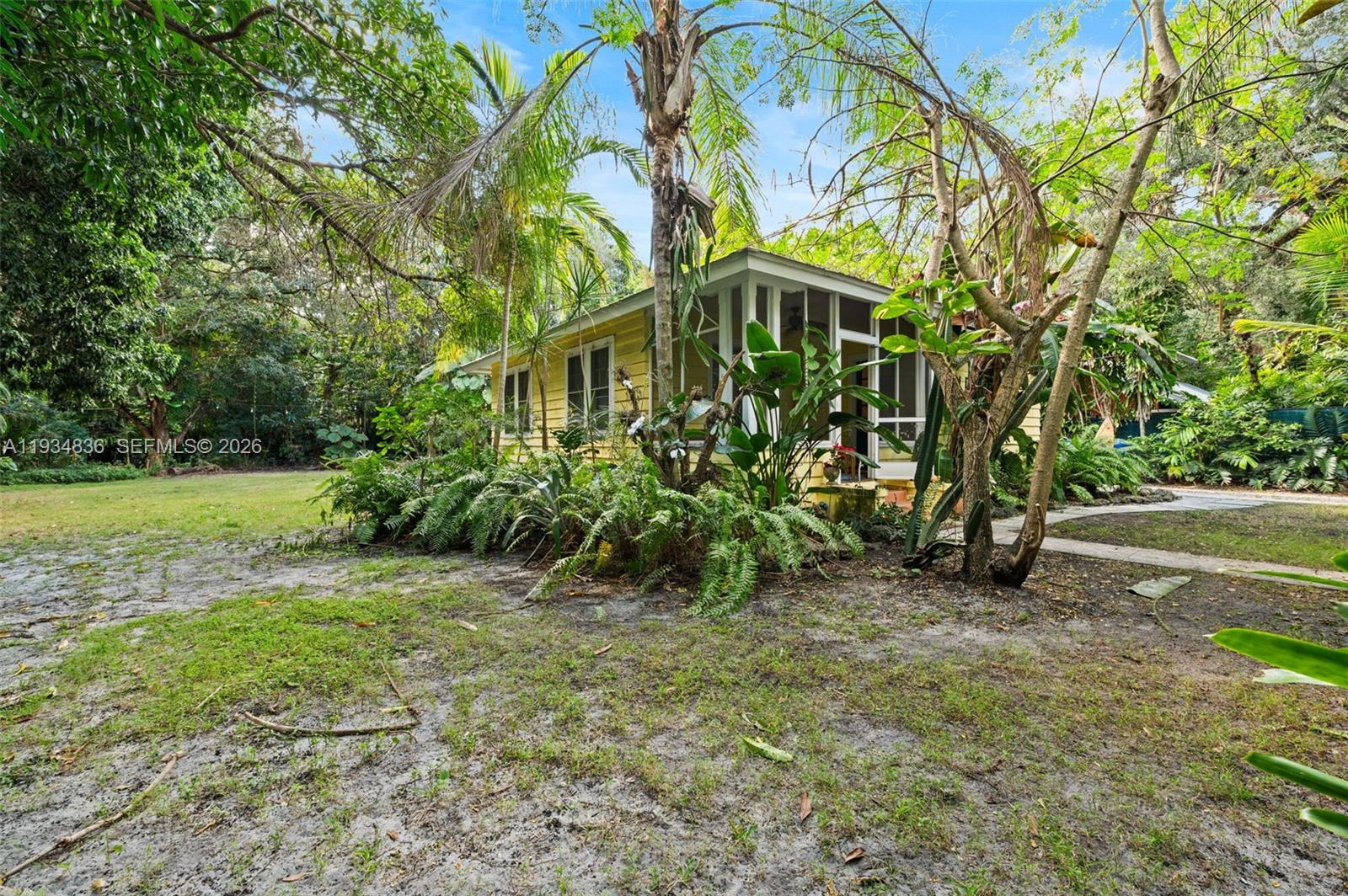 3972 Loquat Ave, Miami FL 33133