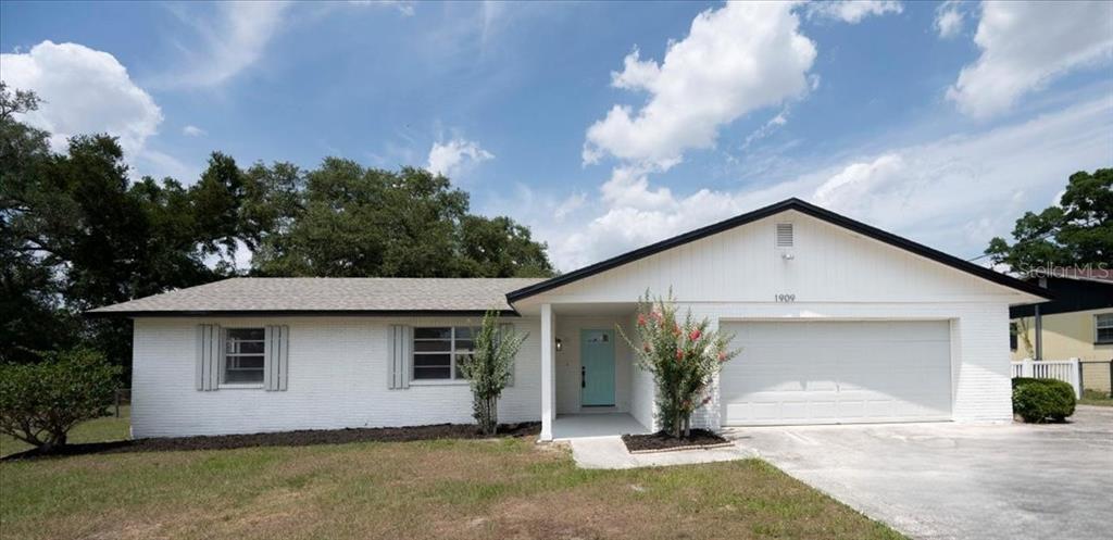 1909 LAVON STREET