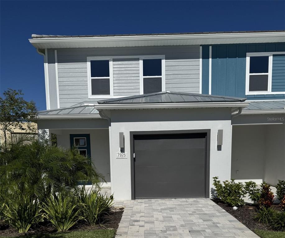 7905 SPECTRUM DRIVE