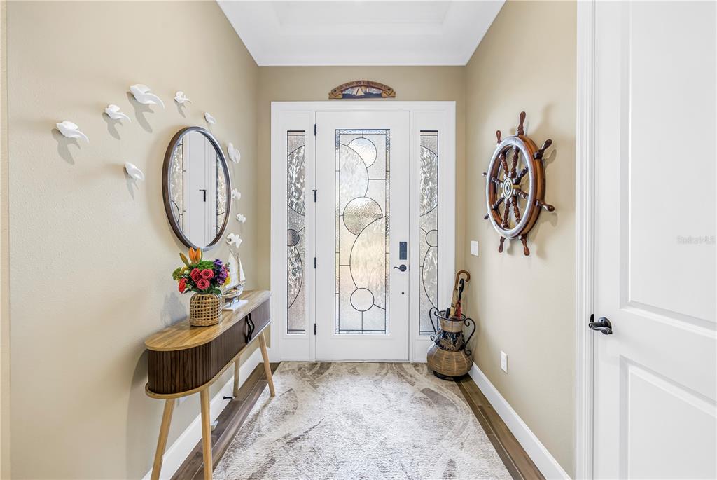 This is a floor plan for a single-story house with a garage and screened porch — 9912 BATCHELDER TERRACE, PALMETTO, FL