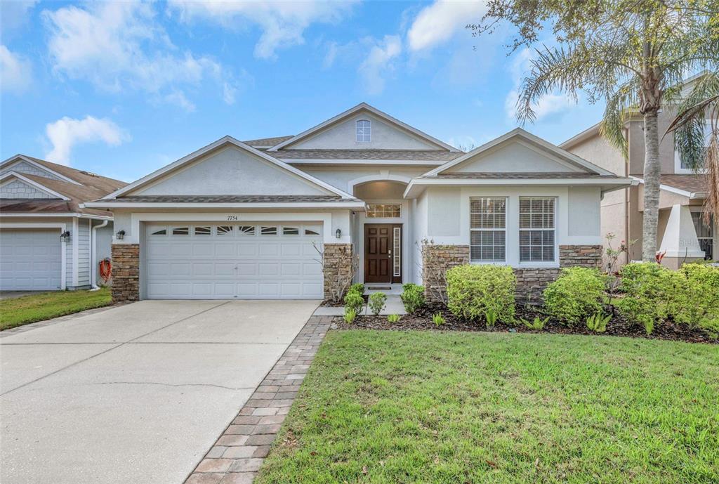 7754 STONELEIGH DRIVE