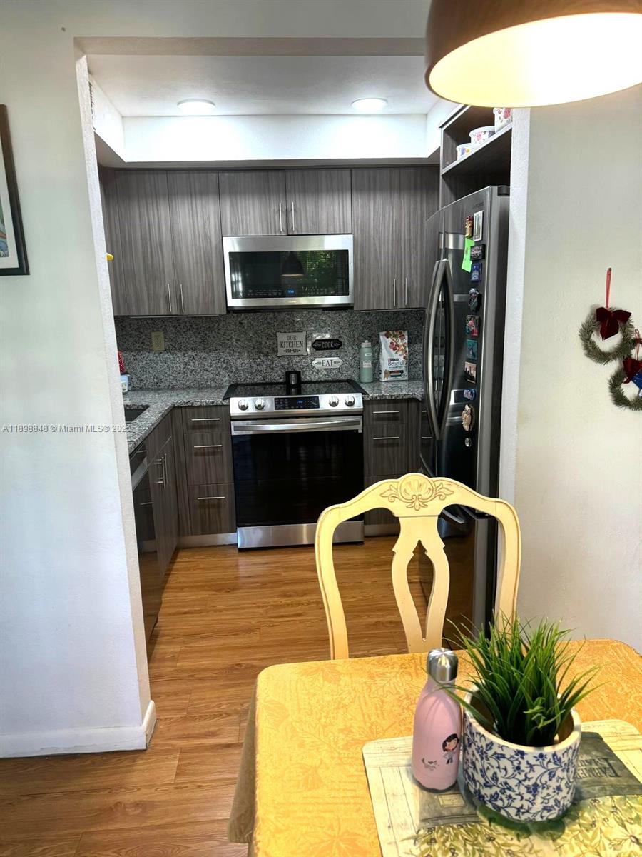 9030 SW 125th Ave # E210, Miami FL 33186