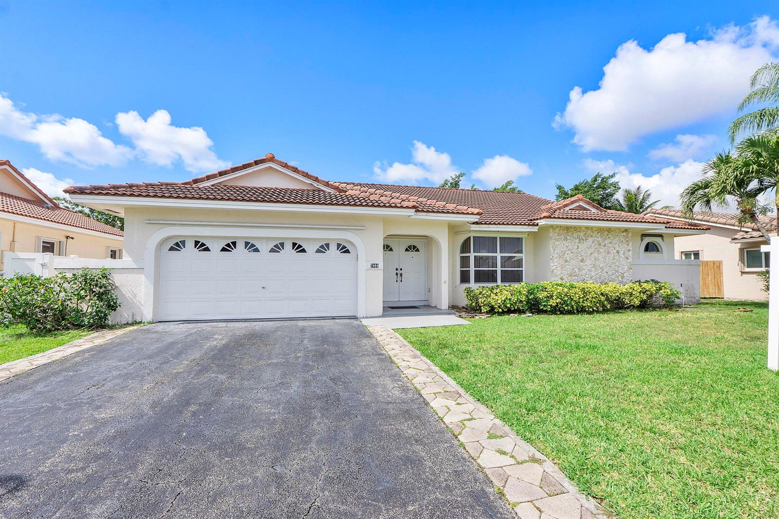 7484 NW 21st Street, Margate FL 33063