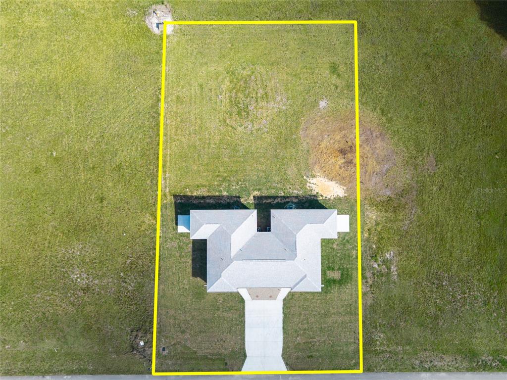 6301 CANDLER TERRACE, SEBRING, FL — photo 2 of 30