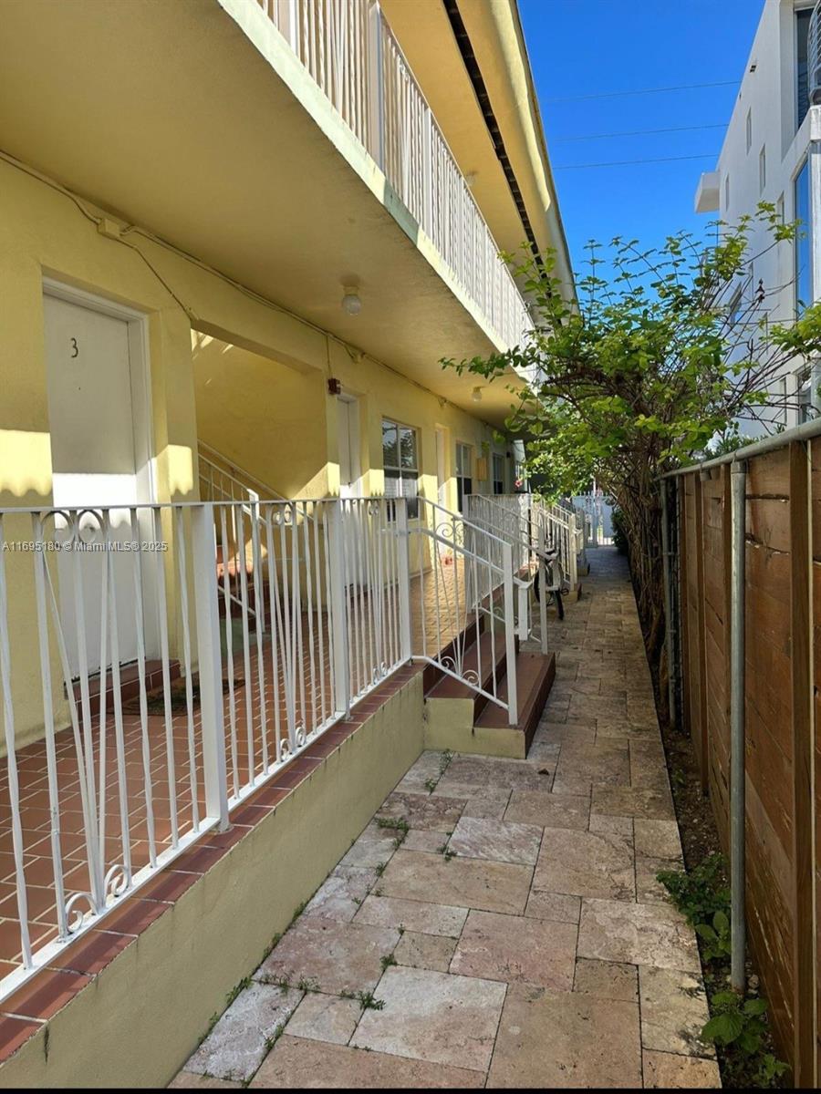 653 Michigan Ave # 4, Miami Beach FL 33139