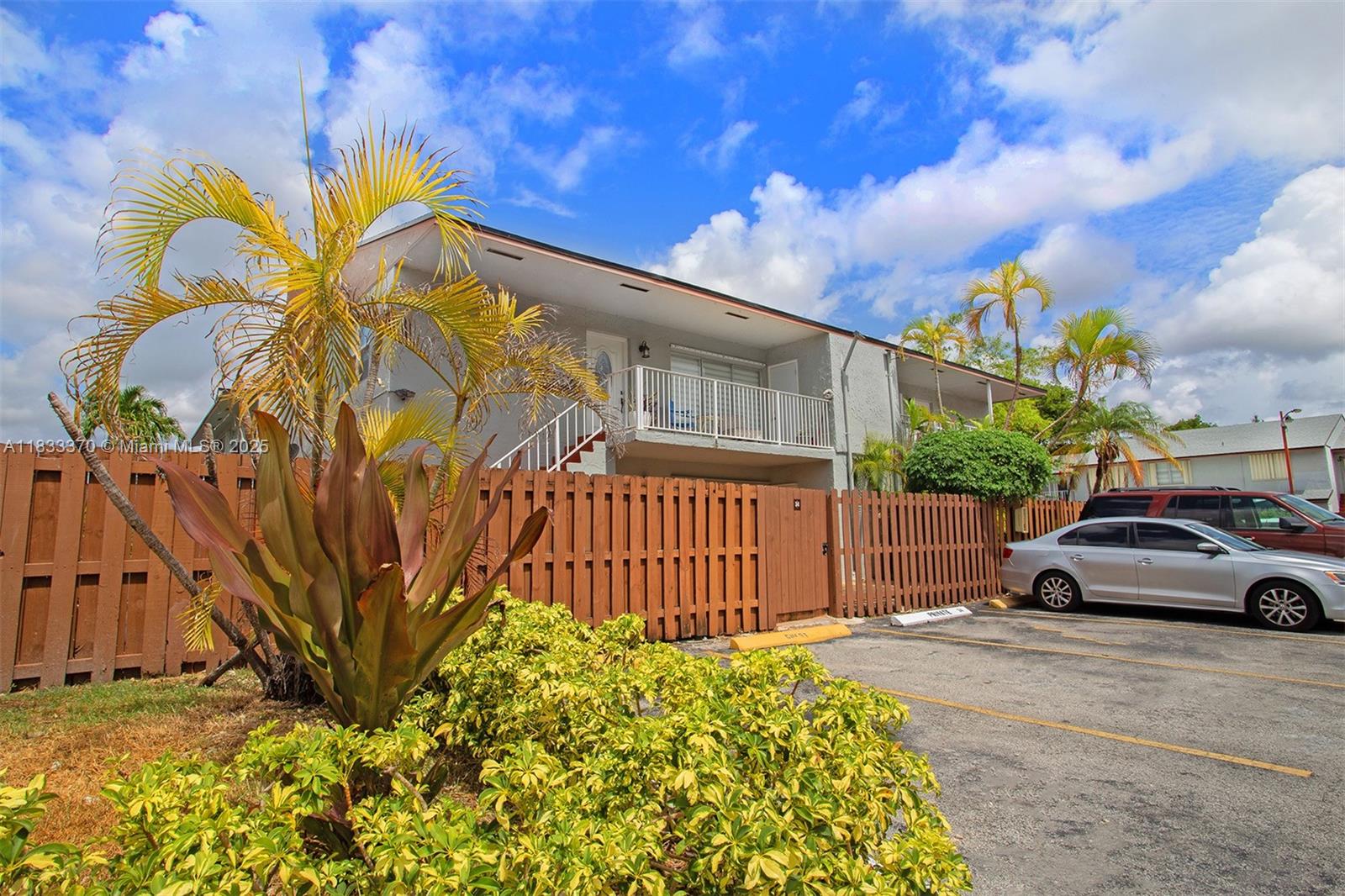 15411 SW 81st Cir Ln # 34, Miami FL 33193