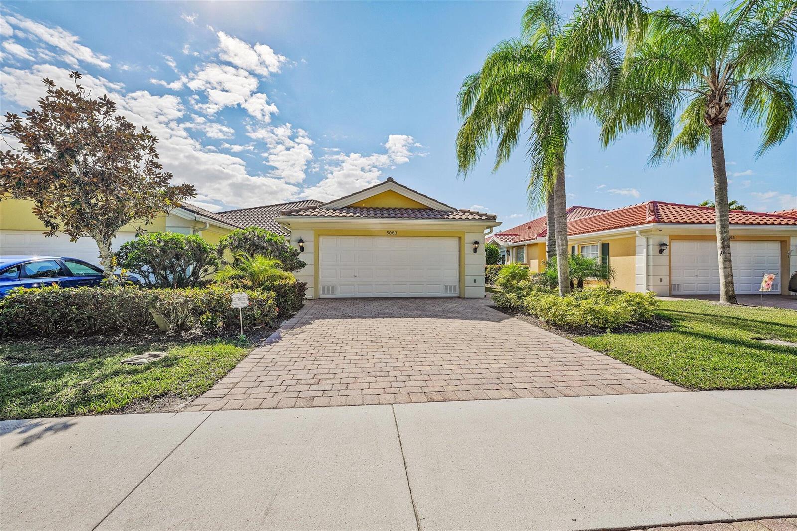 5063 Magnolia Bay Circle, Palm Beach Gardens FL 33418