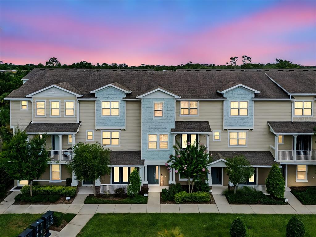 465 PORTICO COURT