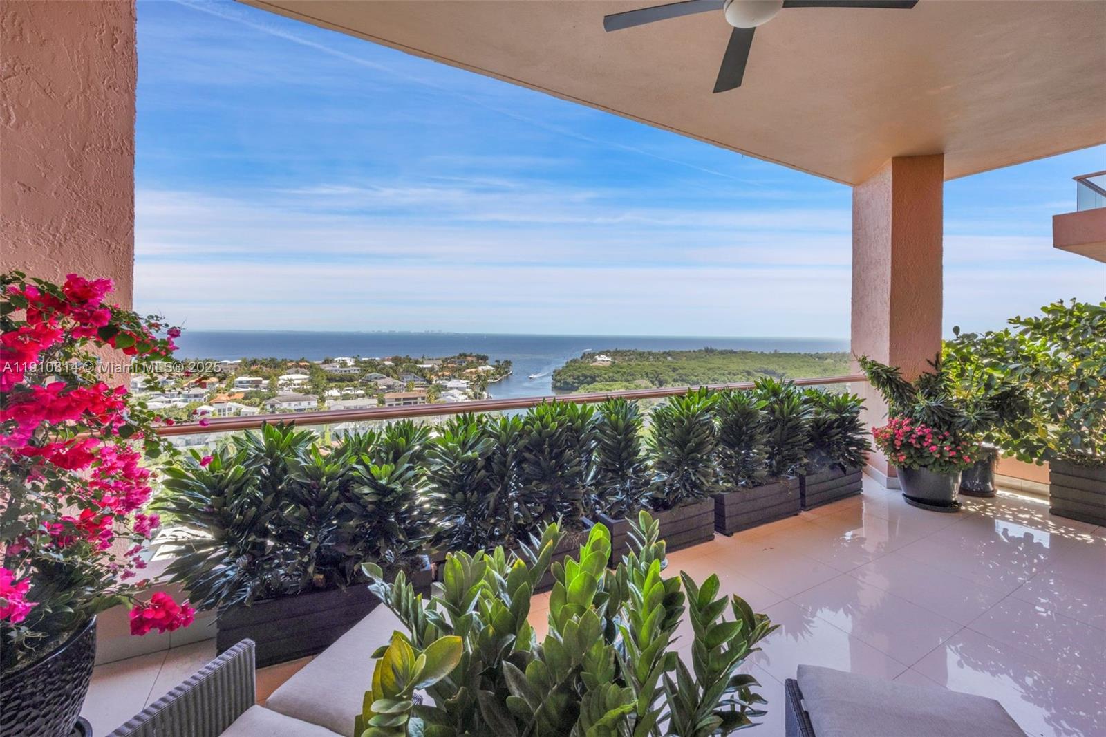 10 Edgewater Dr # C, Coral Gables FL 33133