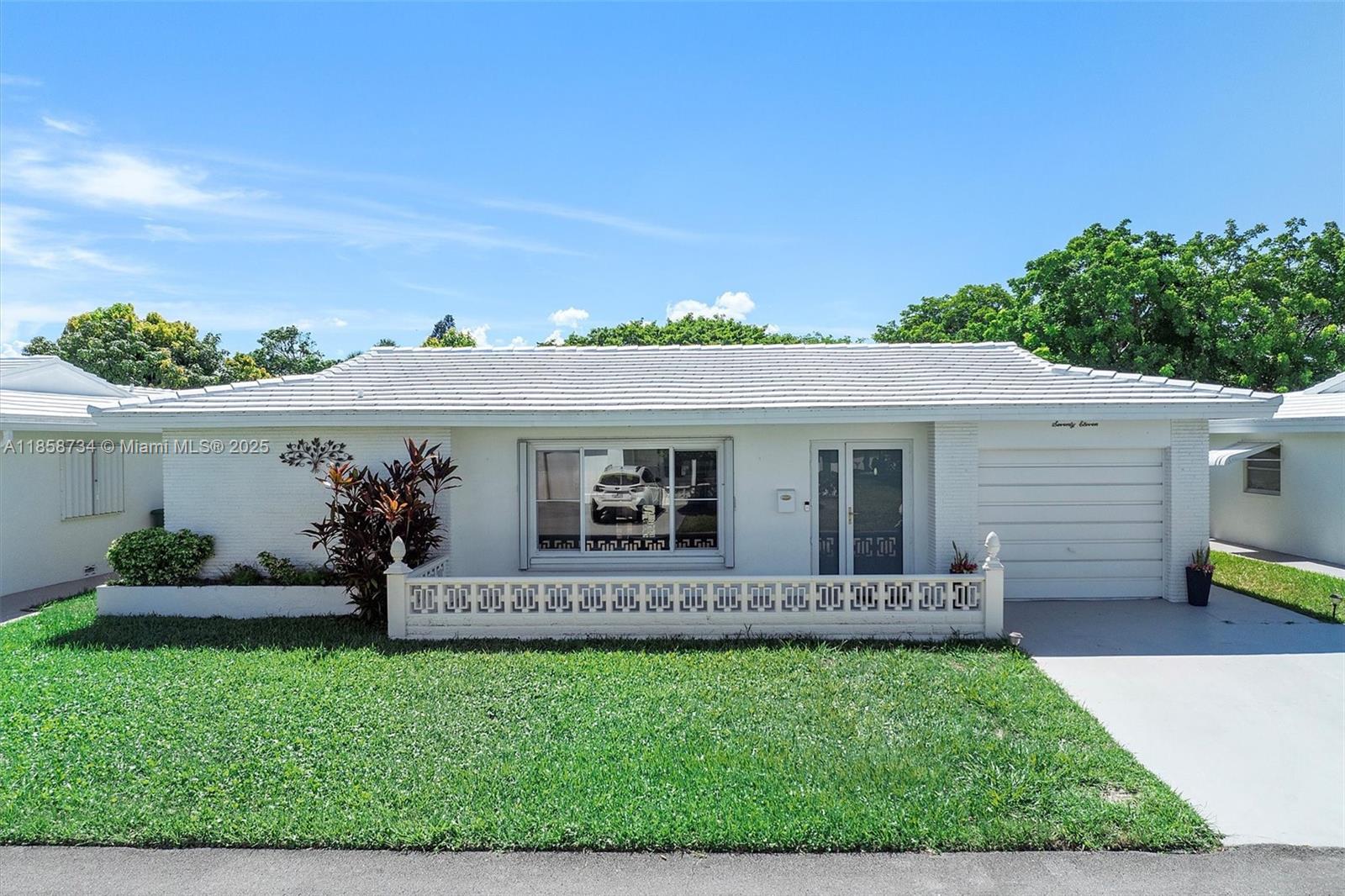 7011 NW 73rd Ave, Tamarac FL 33321