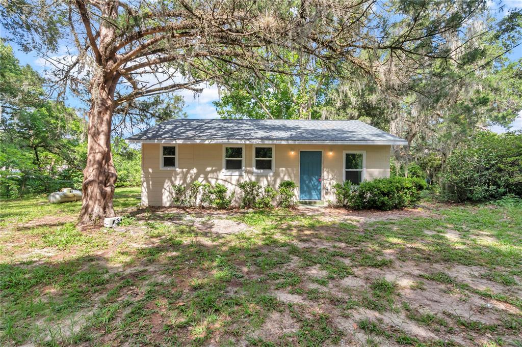 658 NE 39TH COURT