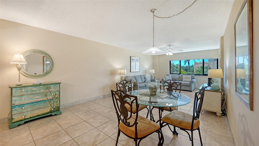 1001 POINT OF ROCKS ROAD UNIT 310, SARASOTA, FL — photo 5 of 30