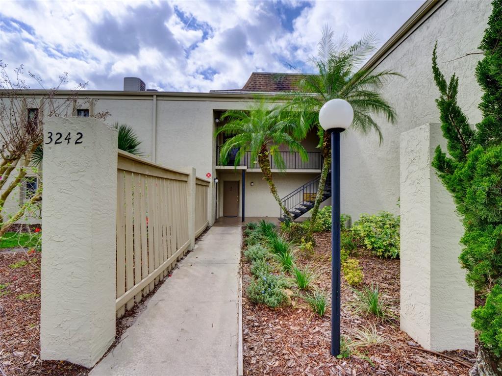 3242 S SEMORAN BLVD UNIT 21