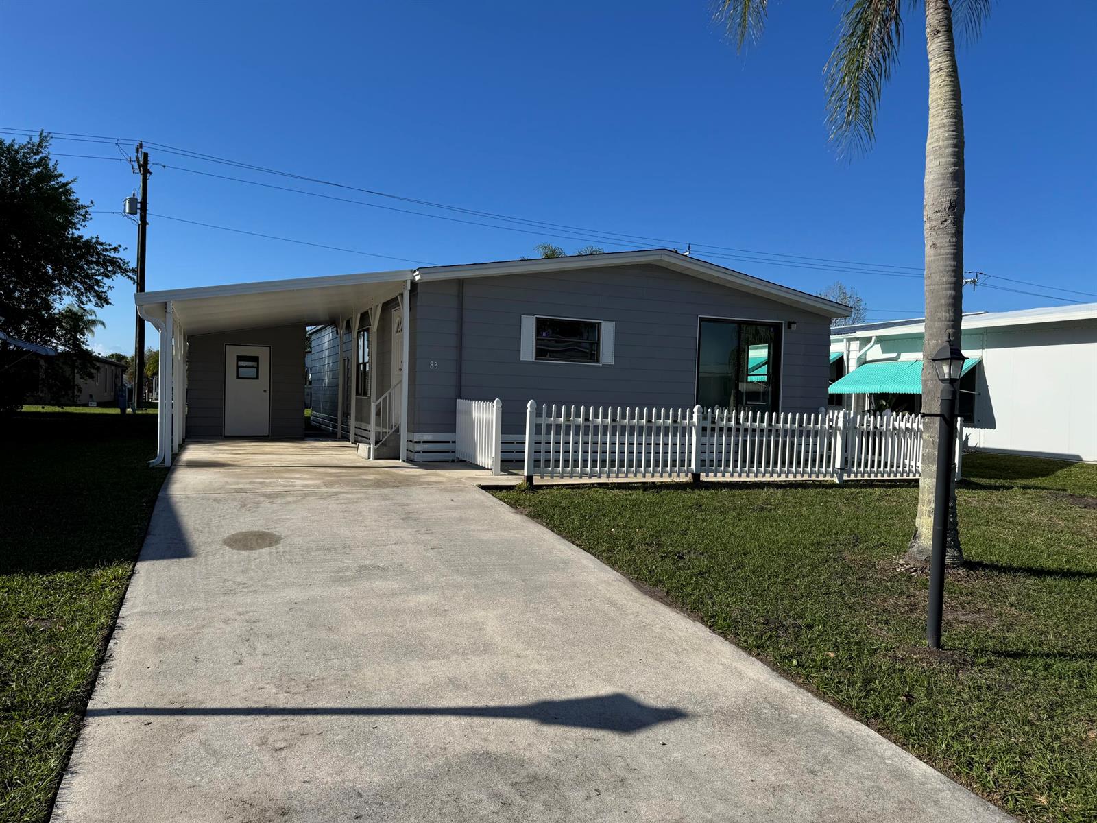 83 Flores Del Norte, Fort Pierce FL 34951