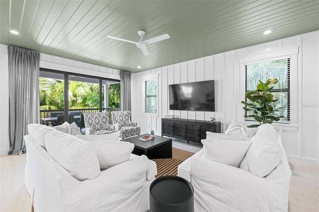 211 GRANT DRIVE, SARASOTA, FL — photo 5 of 30