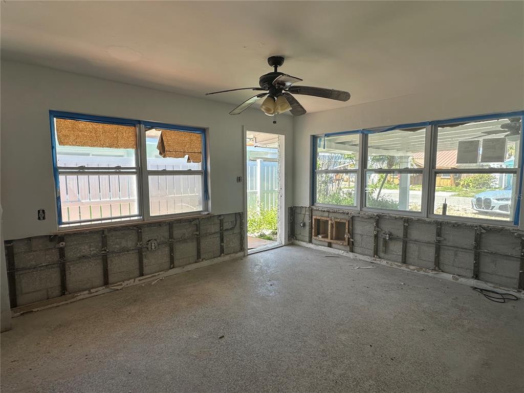 13434 1ST ST E, MADEIRA BEACH, FL — photo 2 of 15