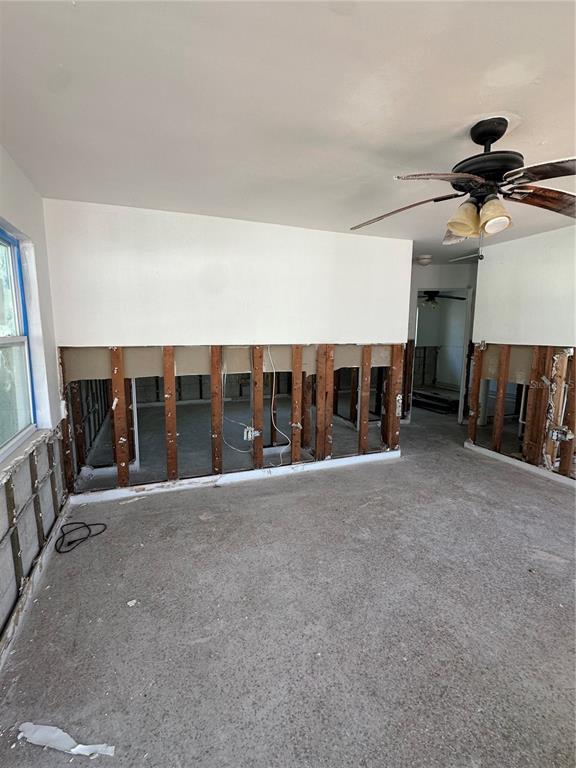 13434 1ST ST E, MADEIRA BEACH, FL — photo 3 of 15