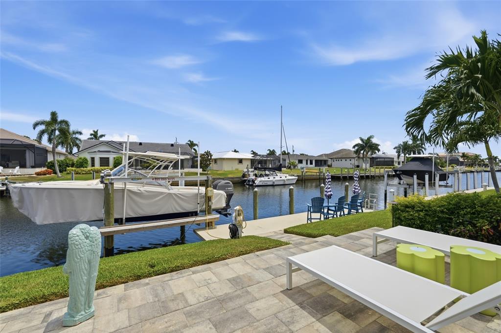 2517 RIO LARGO COURT, PUNTA GORDA, FL — photo 4 of 30