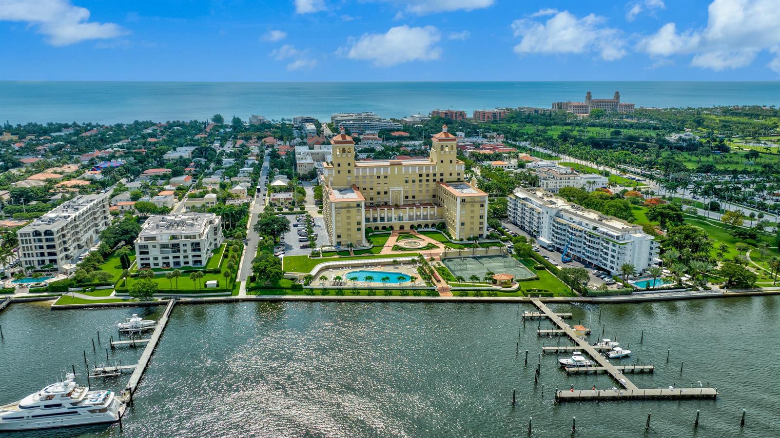 150 Bradley Place # T, Palm Beach FL 33480