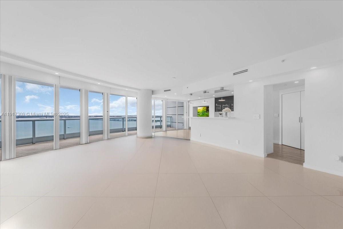 2127 Brickell Ave # 1701, Miami FL 33129