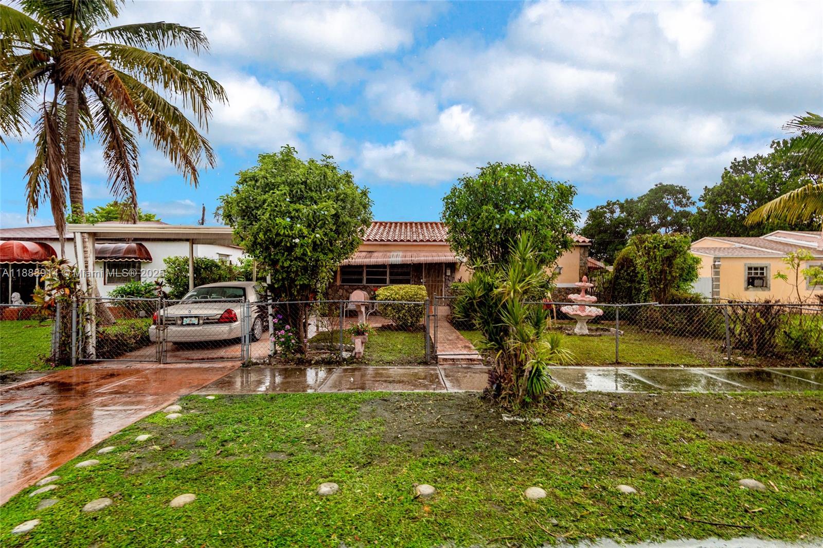 1083 NW 74th St, Miami FL 33150