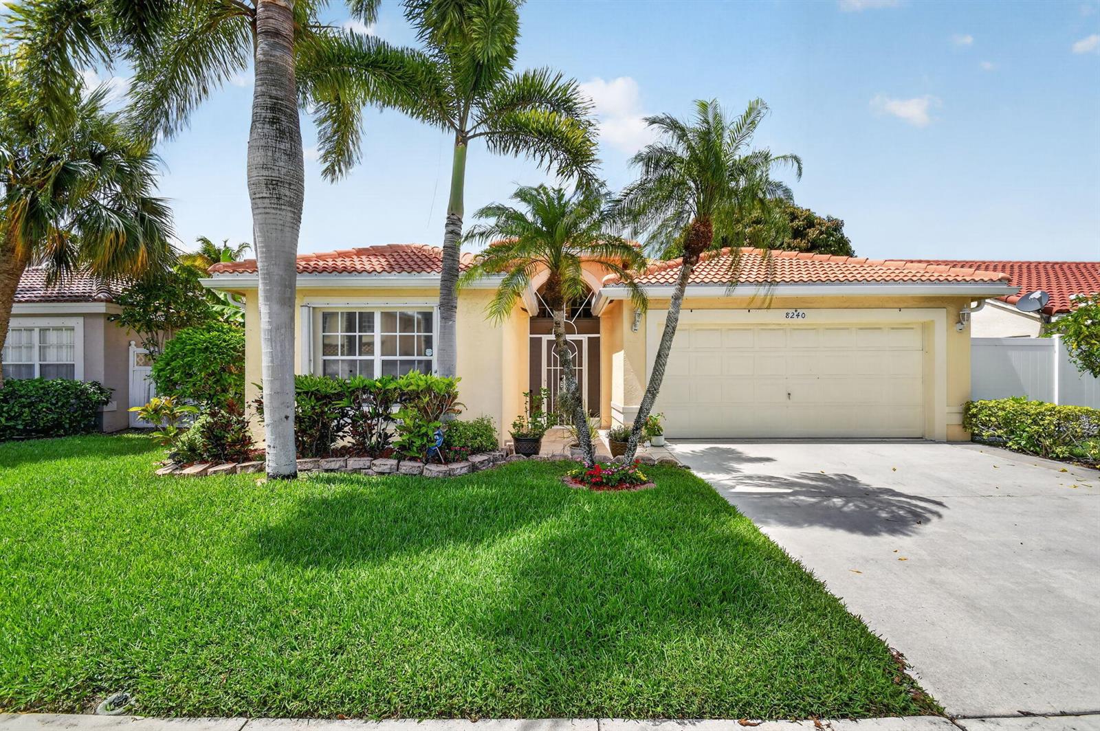 8240 White Rock Circle, Boynton Beach FL 33436