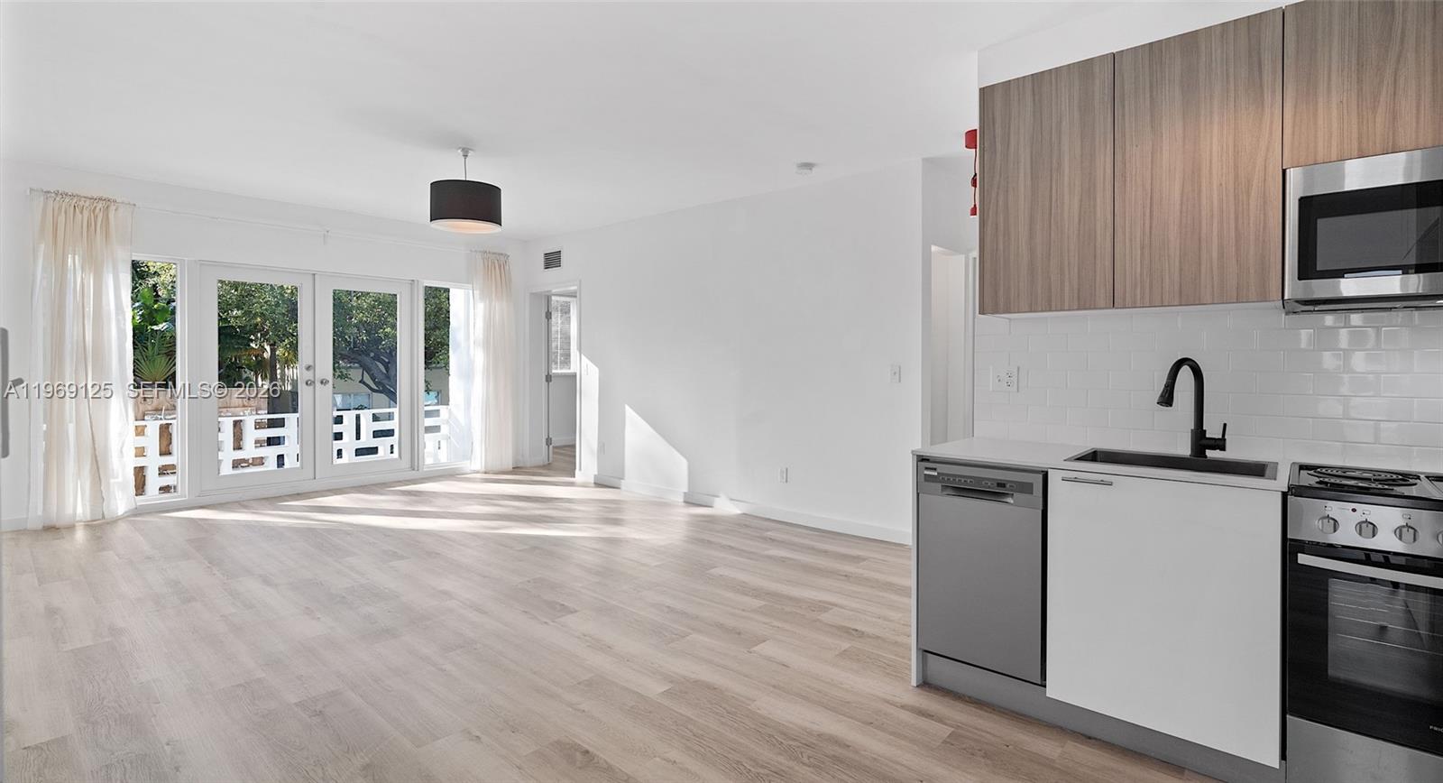1561 Jefferson Avenue, Miami Beach FL 33139