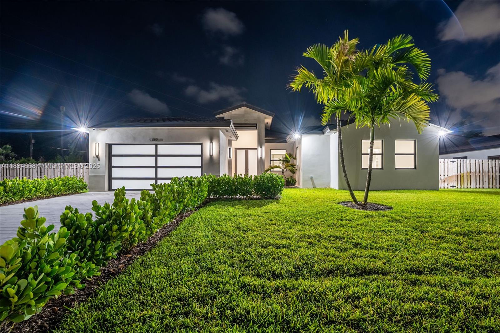 8220 SW 193rd Terrace, Cutler Bay FL 33157