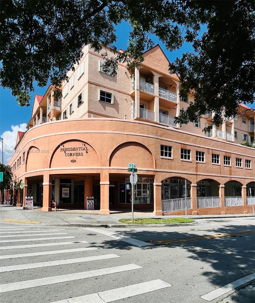 199 SW 12th Ave # 410A, Miami FL 33130