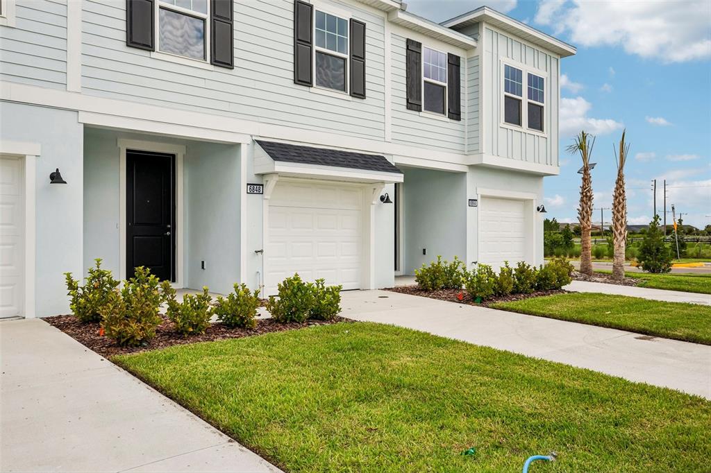 6848 HOLCOMBE DOWN DRIVE, ZEPHYRHILLS, FL — photo 4 of 30