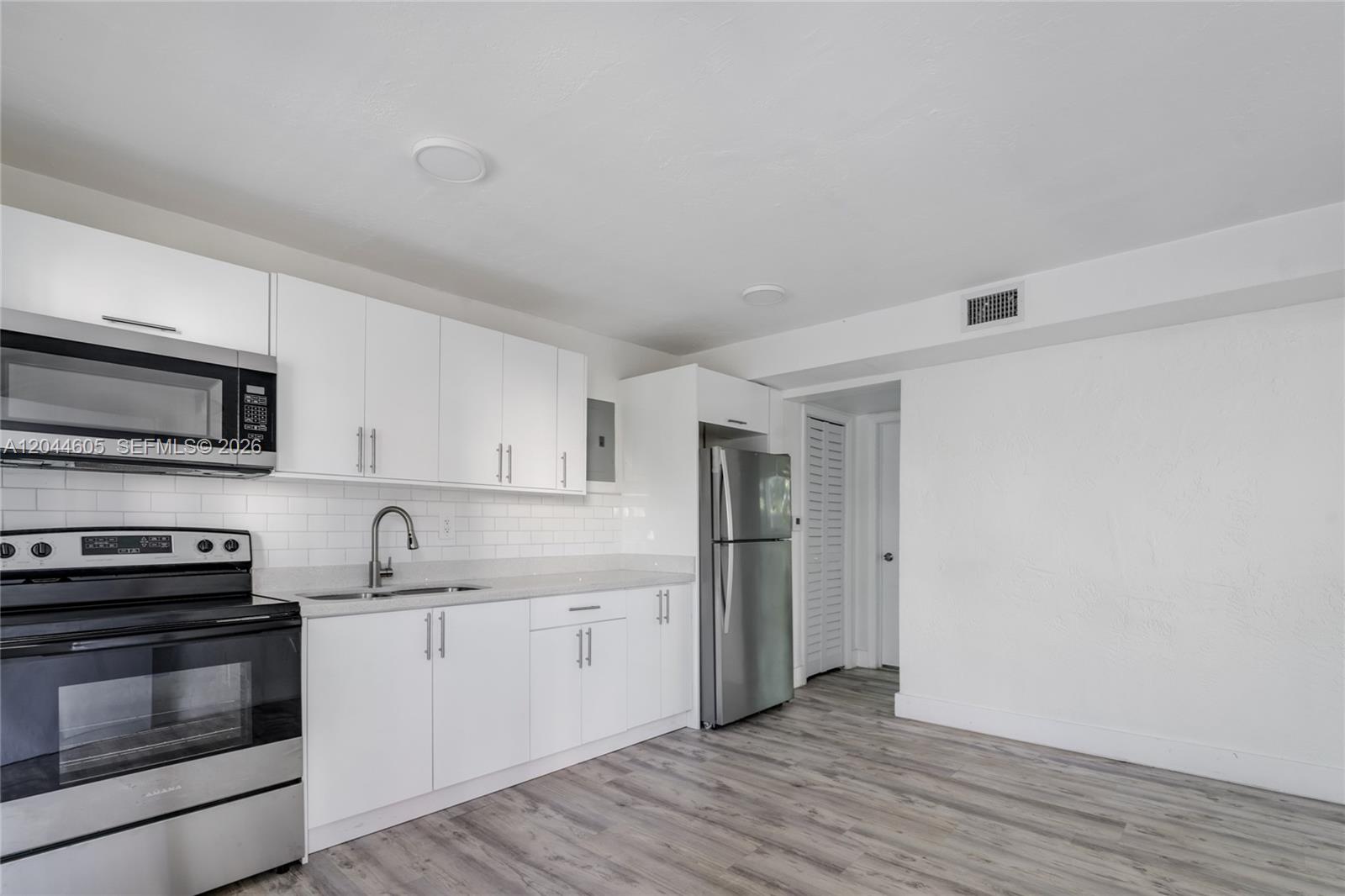 1630 NW 18th St # 3, Miami FL 33125