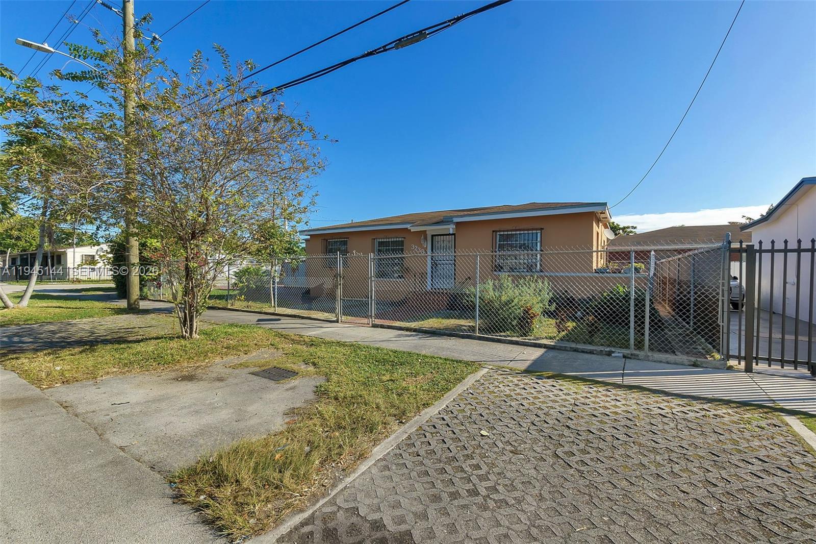 3235 NW 23rd Ave, Miami FL 33142