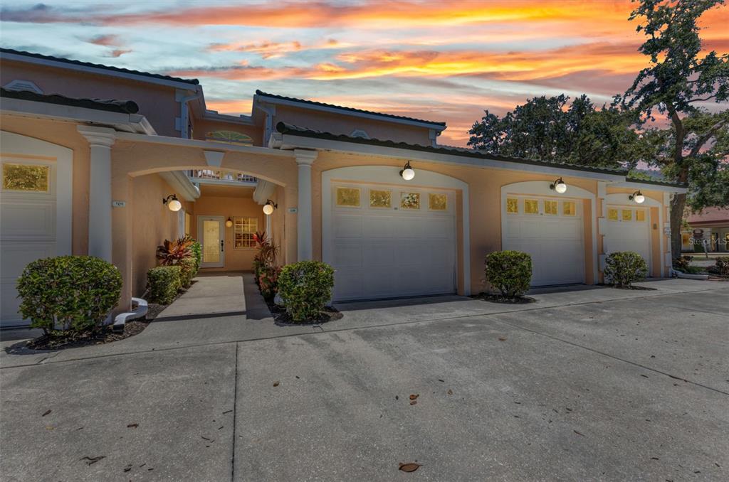 206 GONDOLA PARK DRIVE UNIT 206