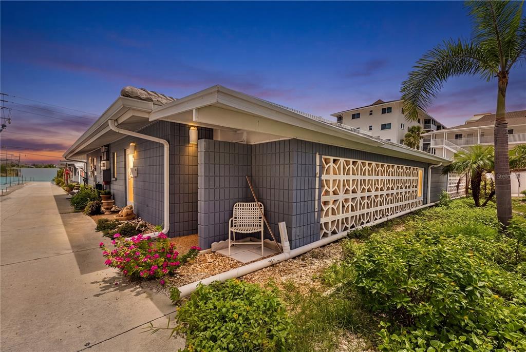 1205 TARPON CENTER DRIVE UNIT B4, VENICE, FL — photo 5 of 28